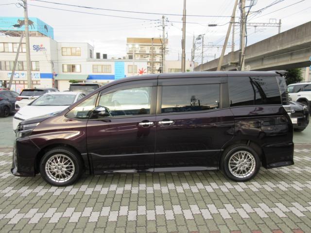 トヨタ&nbsp;ヴォクシー&nbsp;2.0 ZS&nbsp;&nbsp;愛媛県の詳細画像&nbsp;その8