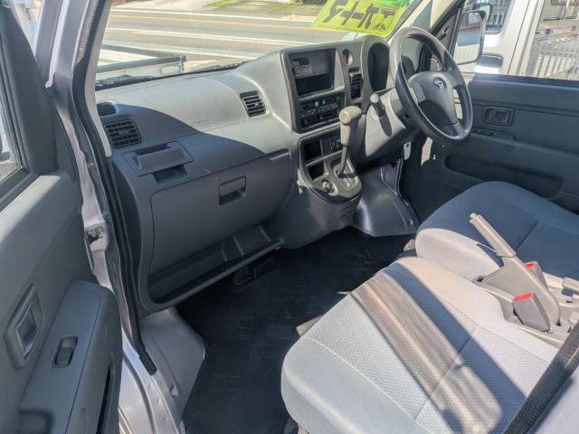 ダイハツ ハイゼットカーゴ   高知県の詳細画像 その8