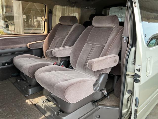 トヨタ ハイエース   香川県の詳細画像 その5