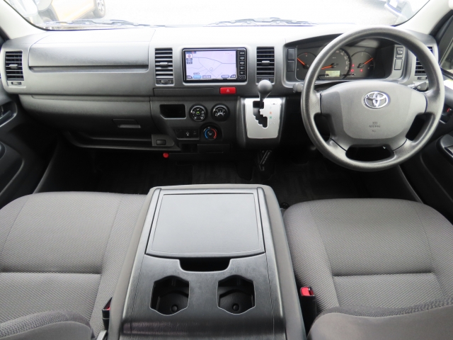 トヨタ ハイエースバン   千葉県の詳細画像 その2