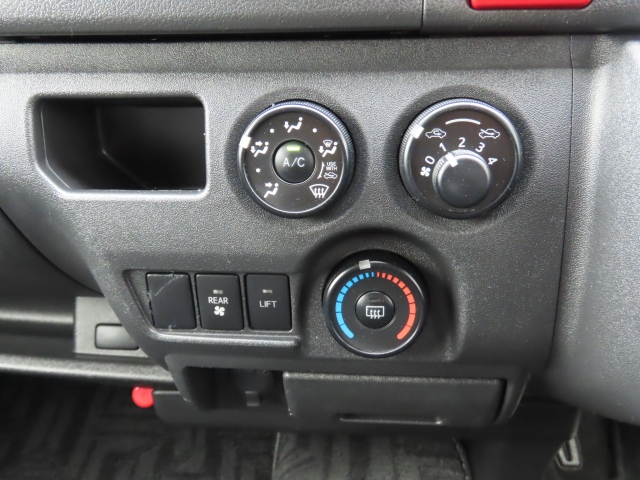 トヨタ ハイエースバン   千葉県の詳細画像 その7