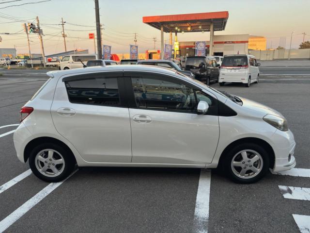 トヨタ&nbsp;ヴィッツ&nbsp;1.3 F スマイルエディション&nbsp;&nbsp;新潟県の詳細画像&nbsp;その6