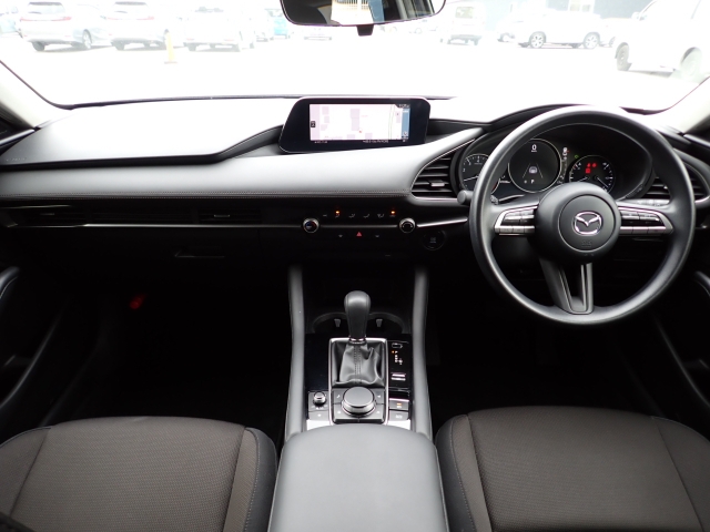 マツダ MAZDA3セダン 1.5 15C  兵庫県の詳細画像 その2