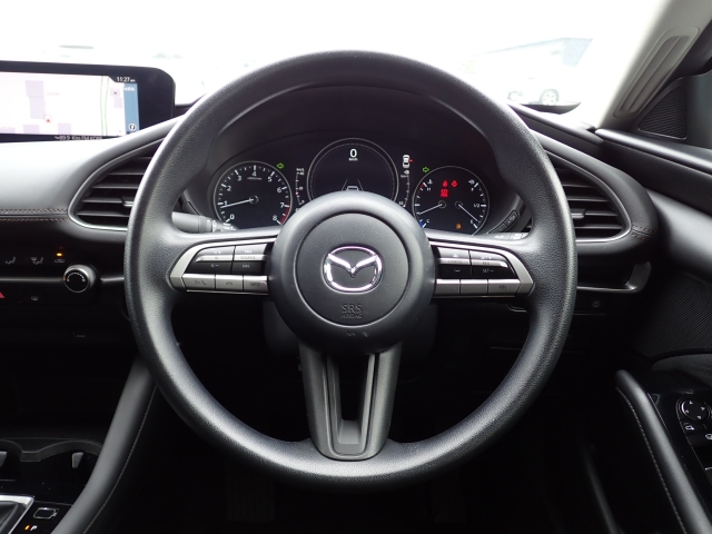 マツダ MAZDA3セダン 1.5 15C  兵庫県の詳細画像 その4