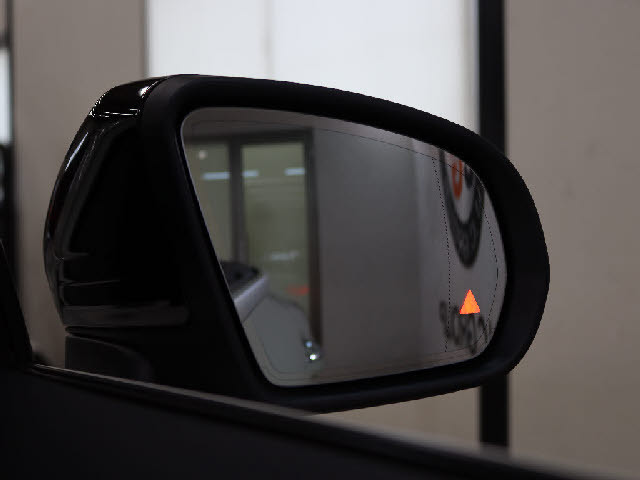 メルセデス・ベンツ Cクラス   東京都の詳細画像 その9