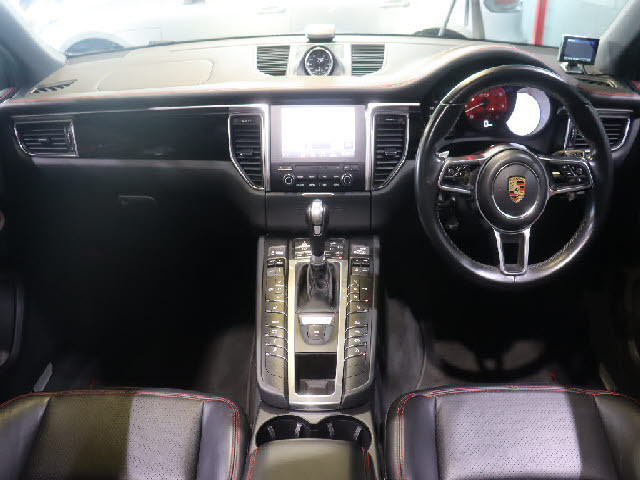 ポルシェ マカン   埼玉県の詳細画像 その2