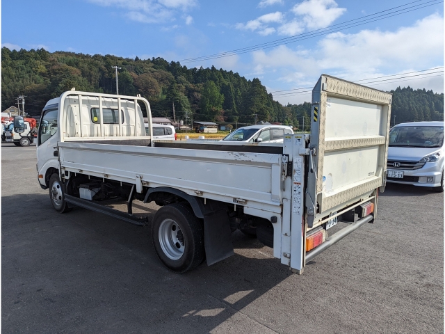 日野自動車 デュトロ   岩手県の詳細画像 その3