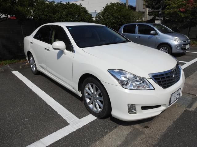 トヨタ クラウン   徳島県