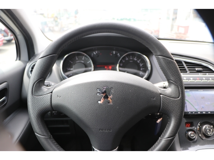 プジョー&nbsp;5008&nbsp;&nbsp;&nbsp;神奈川県の詳細画像&nbsp;その2