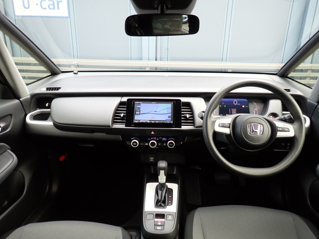 ホンダ&nbsp;フィット&nbsp;1.3 ベーシック&nbsp;&nbsp;福岡県の詳細画像&nbsp;その2