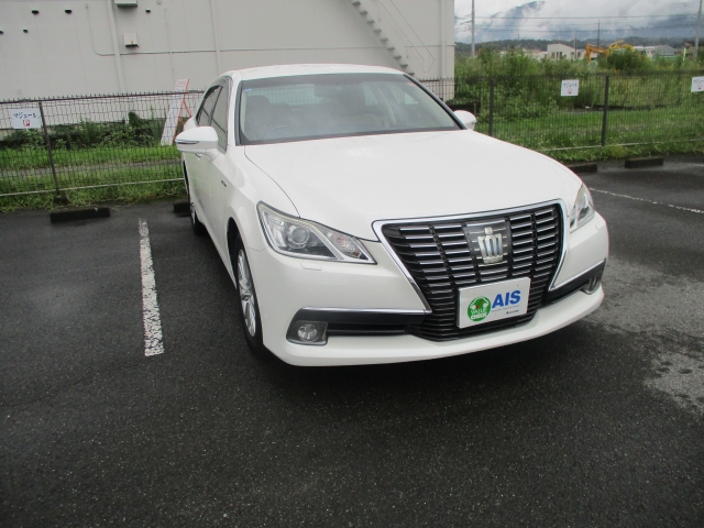 トヨタ クラウンハイブリッド   神奈川県