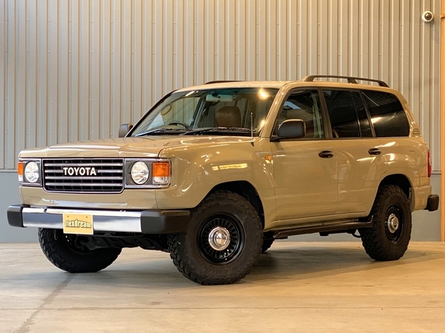 トヨタ ランドクルーザー200   東京都
