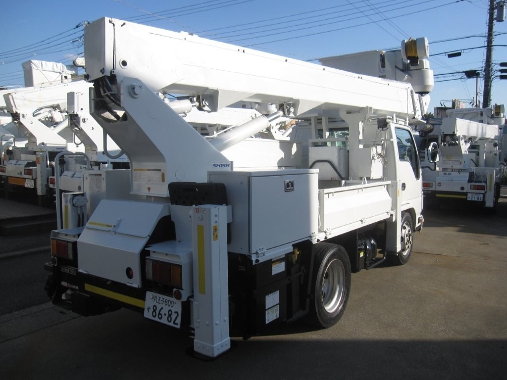 いすゞ エルフ   神奈川県の詳細画像 その4