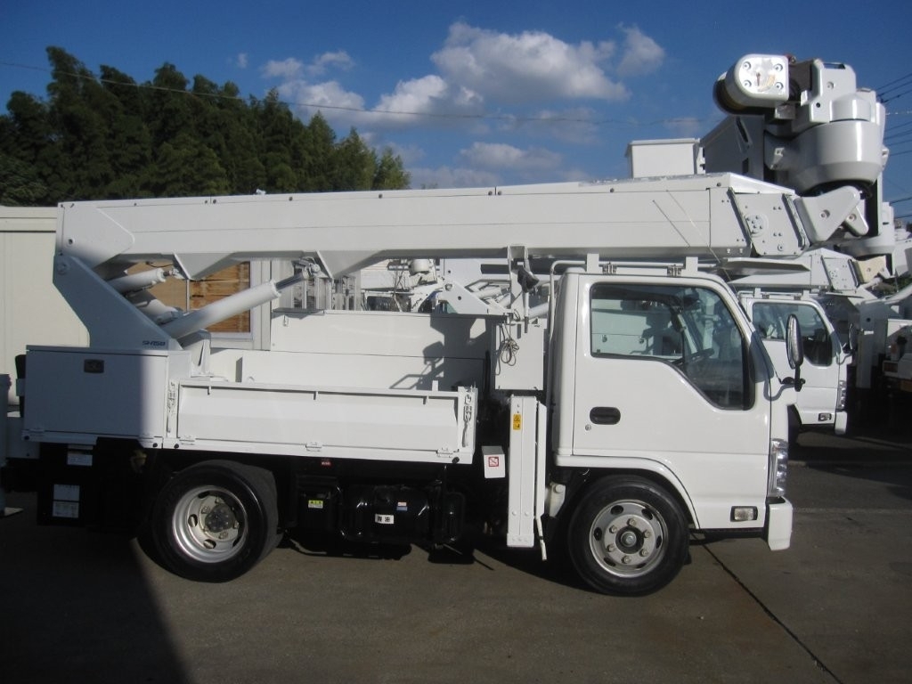 いすゞ エルフ   神奈川県の詳細画像 その7