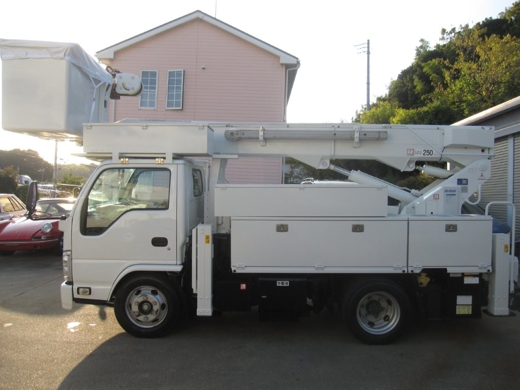 いすゞ エルフ   神奈川県の詳細画像 その8