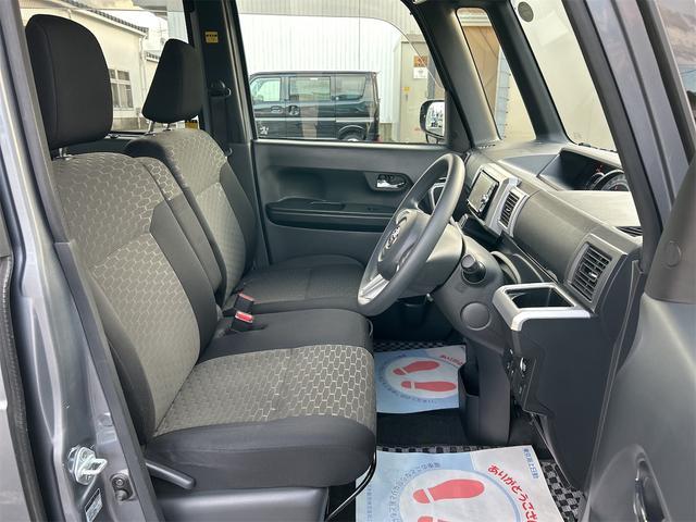 トヨタ ピクシスメガ   岩手県の詳細画像 その7