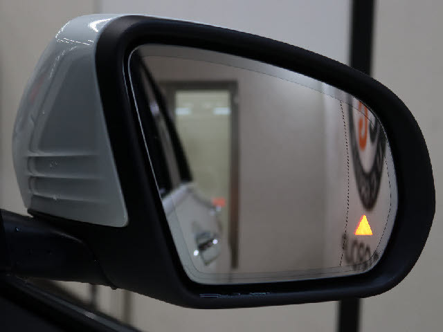 メルセデス・ベンツ GLC   東京都の詳細画像 その9