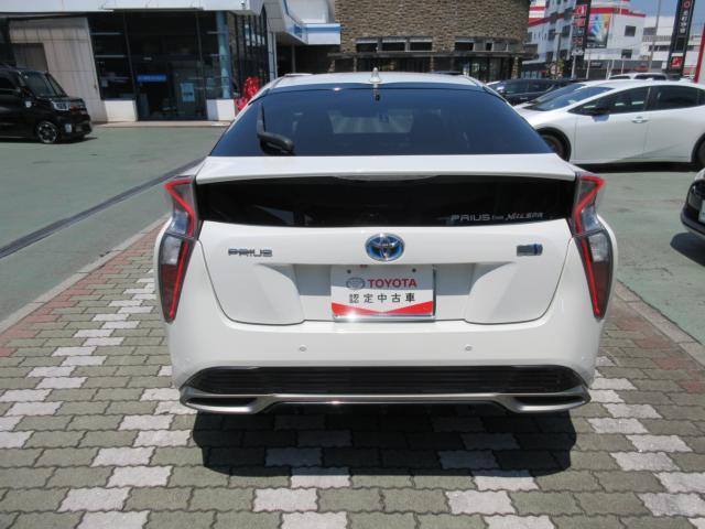 トヨタ プリウス 1.8 A ツーリングセレクション  愛媛県の詳細画像 その6