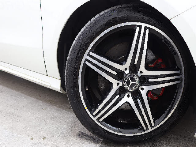 メルセデス・ベンツ Aクラス   東京都の詳細画像 その8