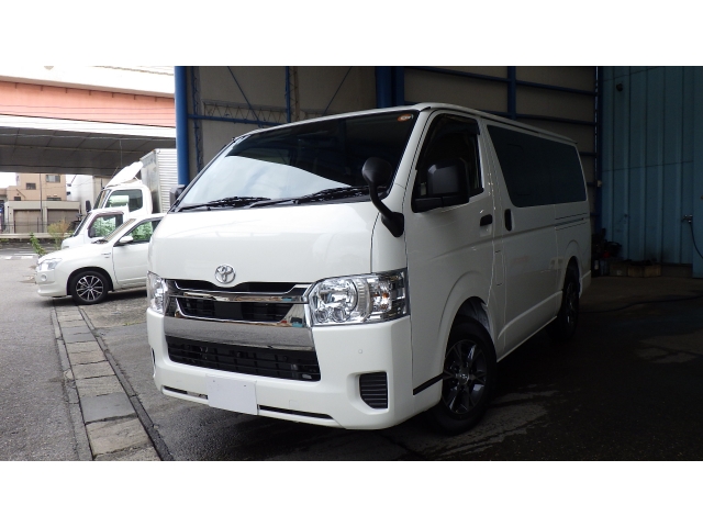 トヨタ ハイエースバン   埼玉県