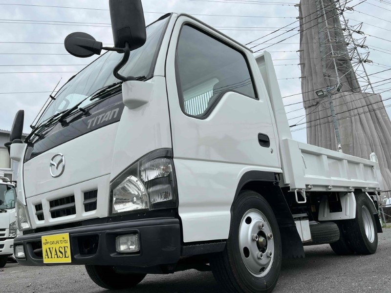 マツダ タイタン   神奈川県