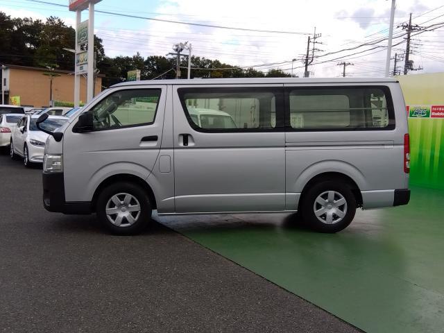 トヨタ ハイエースバン 2.8ダークプライムIIマルチロールトランスポータータイプIロングディーゼルターボ4WD  埼玉県の詳細画像 その2