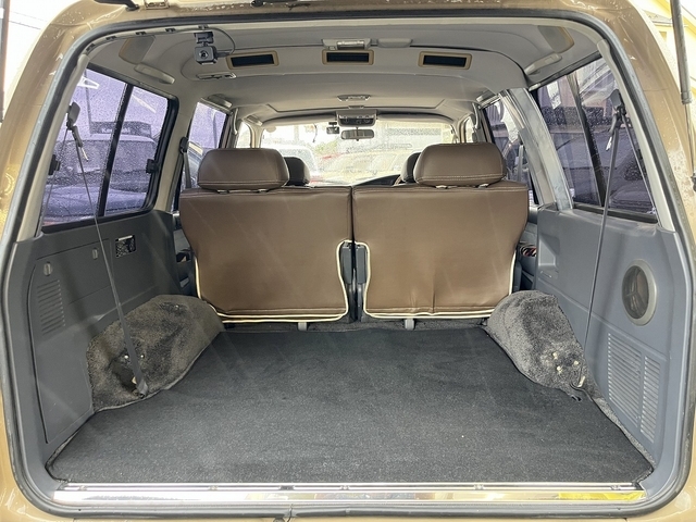 トヨタ ランドクルーザー200   埼玉県の詳細画像 その9