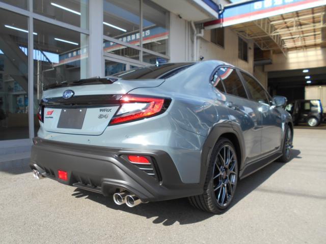 スバル WRX S4   愛媛県の詳細画像 その5