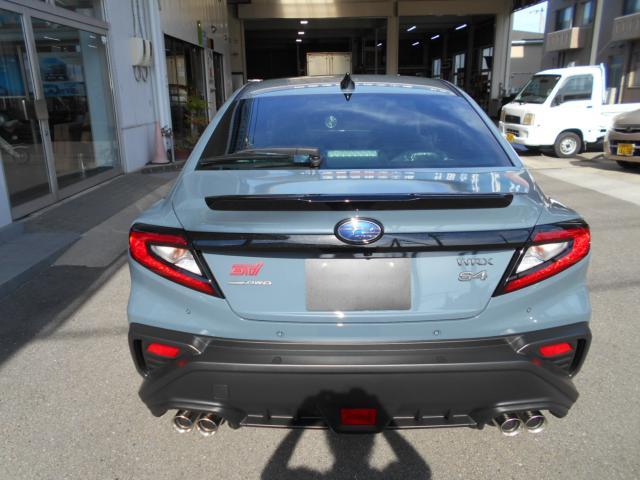 スバル WRX S4   愛媛県の詳細画像 その9