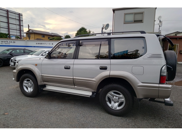 トヨタ ランドクルーザープラド   神奈川県の詳細画像 その8