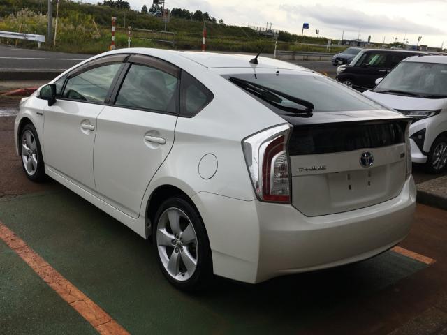 トヨタ&nbsp;プリウス&nbsp;1.8 S ツーリングセレクション&nbsp;&nbsp;新潟県の詳細画像&nbsp;その5