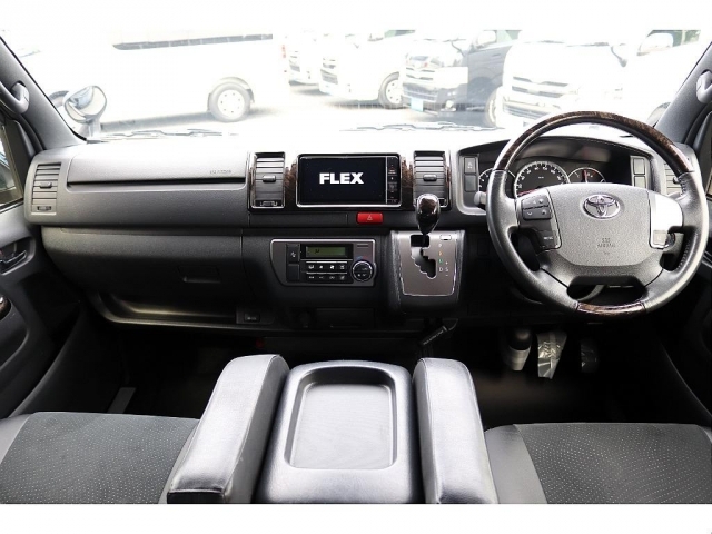 トヨタ ハイエースバン   群馬県の詳細画像 その3