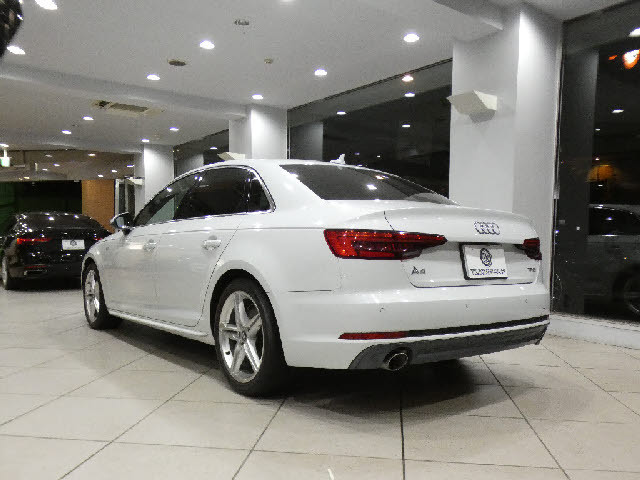 アウディ A4   神奈川県の詳細画像 その4