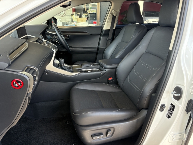 レクサス NX 300h バージョンL  長野県の詳細画像 その8