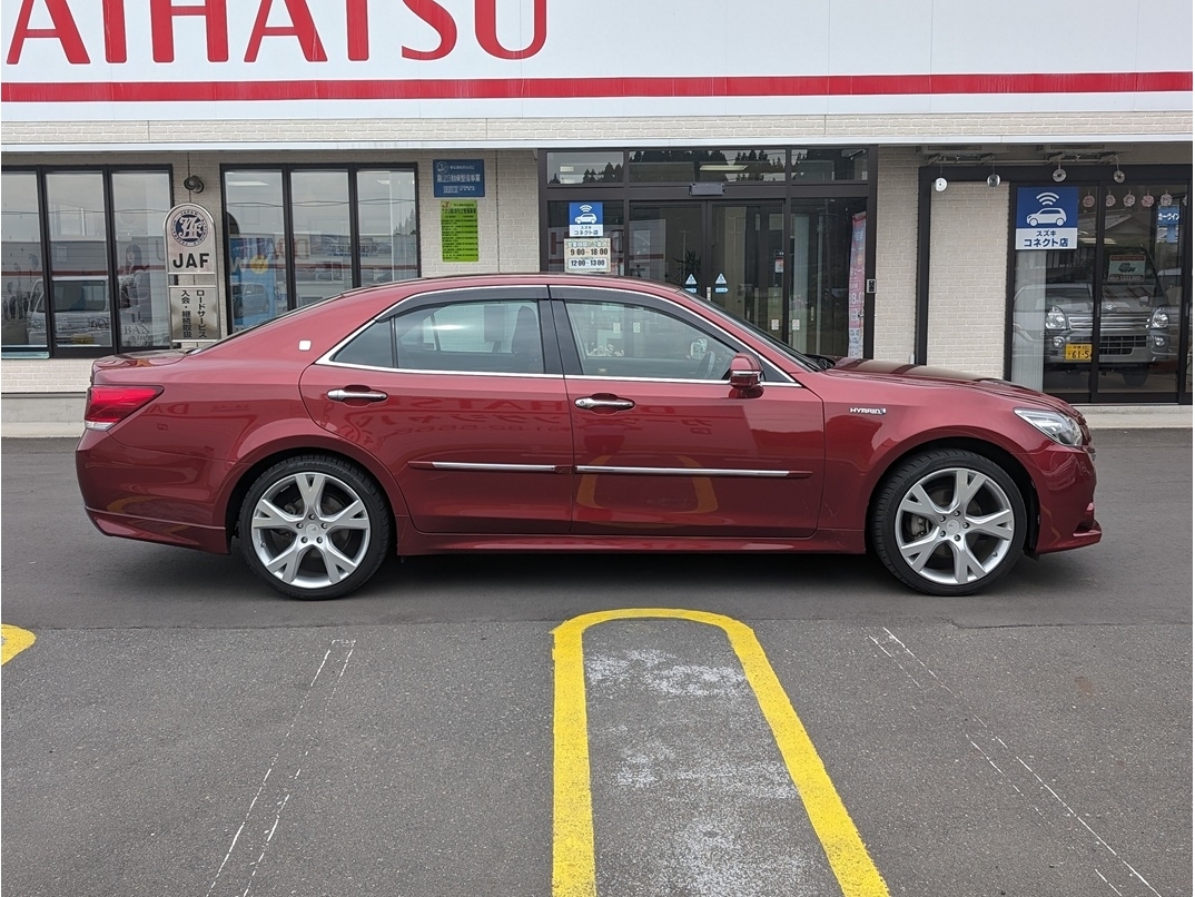 トヨタ クラウンハイブリッド   岩手県の詳細画像 その6