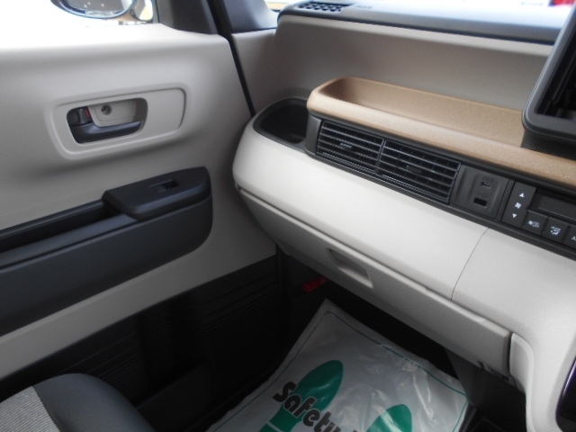 ホンダ N-BOX   福島県の詳細画像 その5