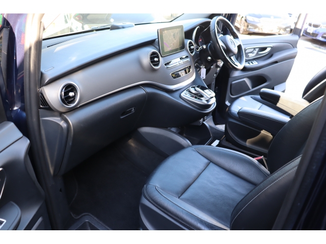 メルセデス・ベンツ Vクラス   神奈川県の詳細画像 その7