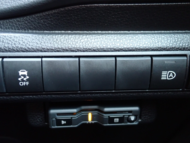 トヨタ&nbsp;カローラツーリング&nbsp;1.8 S&nbsp;&nbsp;福岡県の詳細画像&nbsp;その9