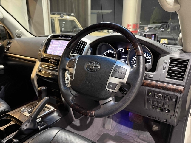 トヨタ ランドクルーザー200   宮城県の詳細画像 その5