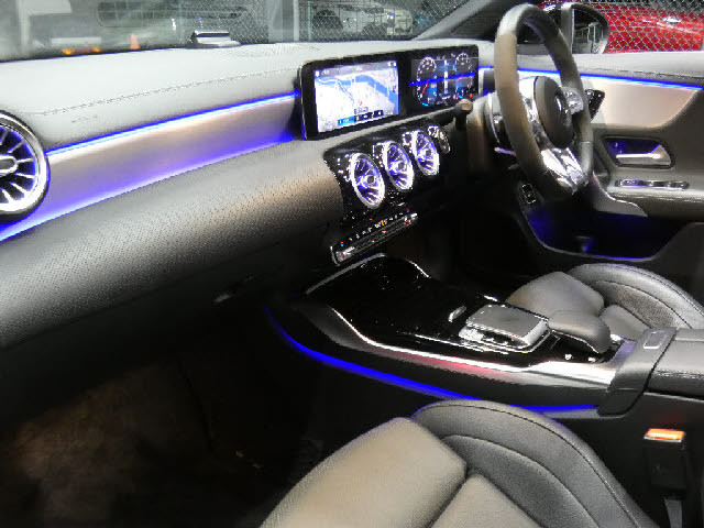 メルセデス・ベンツ CLAクラス   千葉県の詳細画像 その2