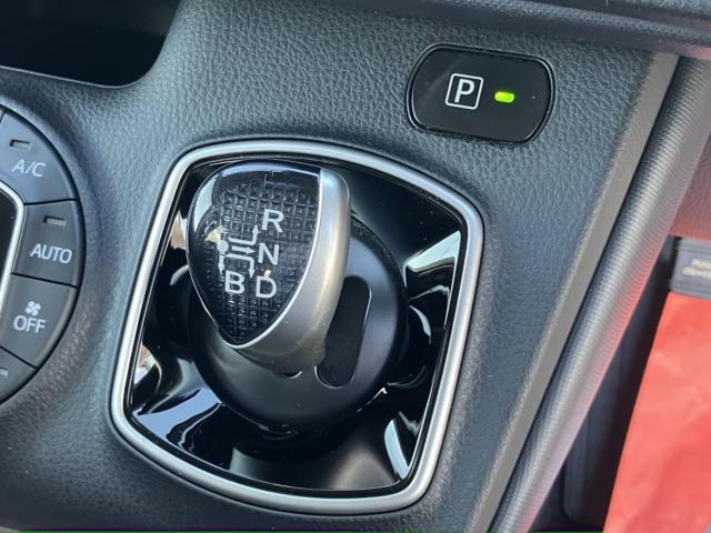 トヨタ ノア 2.0 X  新潟県の詳細画像 その8