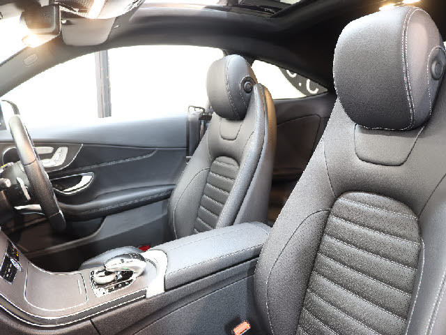 メルセデス・ベンツ Cクラス   東京都の詳細画像 その4