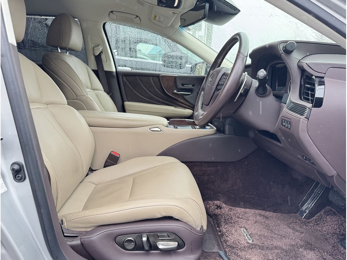 レクサス LS 500 Iパッケージ  埼玉県の詳細画像 その2