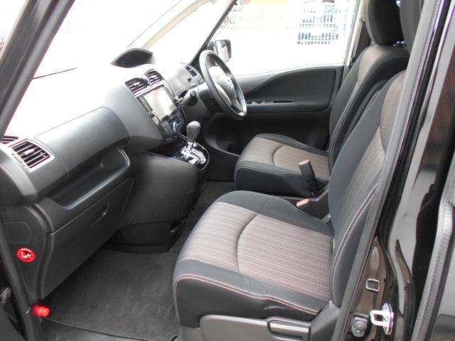 日産 セレナ   愛媛県の詳細画像 その8