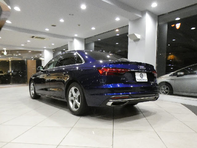 アウディ A4 35 TFSI  神奈川県の詳細画像 その4