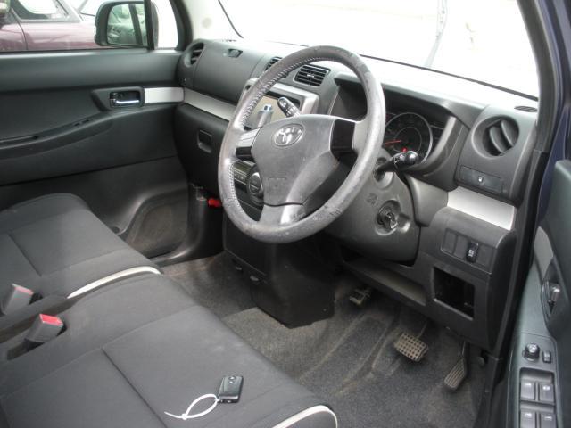 トヨタ ピクシススペース   愛媛県の詳細画像 その2