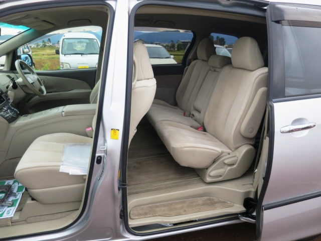 トヨタ エスティマハイブリッド   山形県の詳細画像 その8