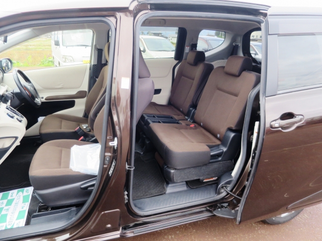 トヨタ シエンタ   山形県の詳細画像 その7