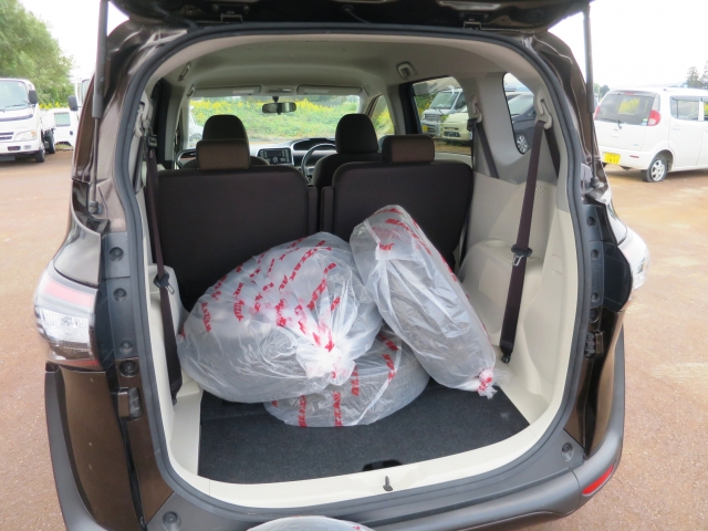 トヨタ シエンタ   山形県の詳細画像 その8