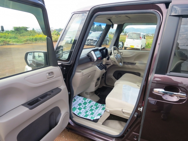 ホンダ&nbsp;N-BOX&nbsp;&nbsp;&nbsp;山形県の詳細画像&nbsp;その6